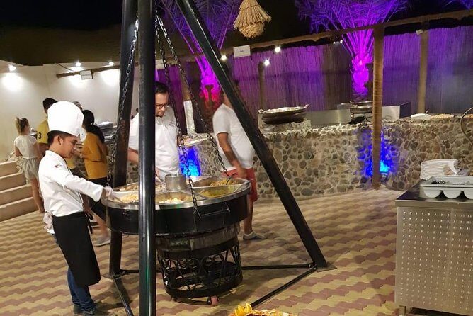 Desert Safari Dubai Luxury Tour - BBQ Dinner and Live Shows (Belly Dance, Tanoura, Fire)