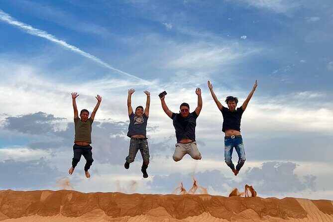 Desert safari Dubai with BBQ Dinner - Key Points at a Glance