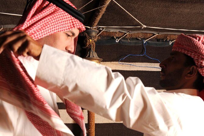 Desert Safari Experience - Arabian Safari - A 6-hour Arabian Desert night that fits a tight Dubai schedule