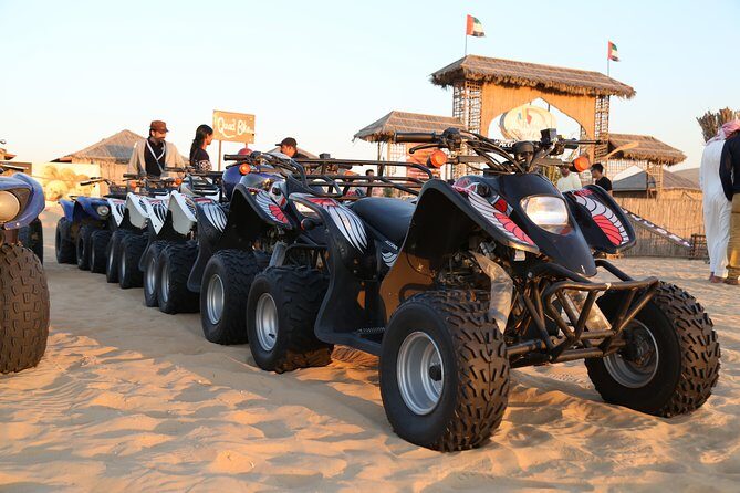 Desert Safari in Dubai with full package - no hidden cost - Camel rides and henna: small experiences, best done without rushing