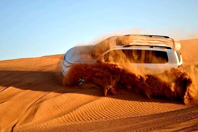 Desert Safari -Live Shows, BBQ Dinner, Dune Bashing and lot more. - Key highlights worth clocking