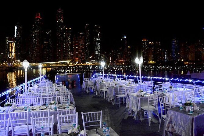 Dhow Cruise at Dubai Marina with Dinner - Boarding at Bluewaters Plaza and Getting On the Right Foot