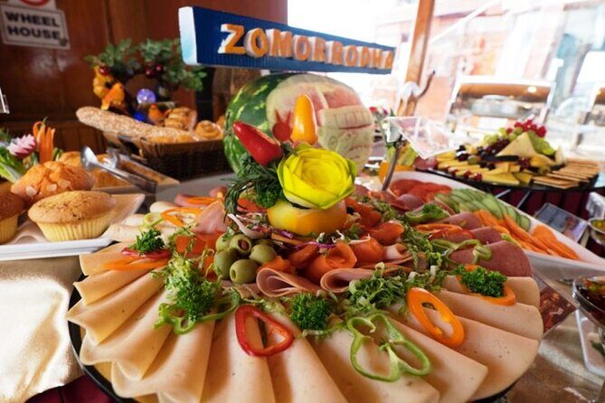 Dhow Cruise Dinner on Dubai Creek - Live Music and Dance Show: Fun That Fits the Boat Setting