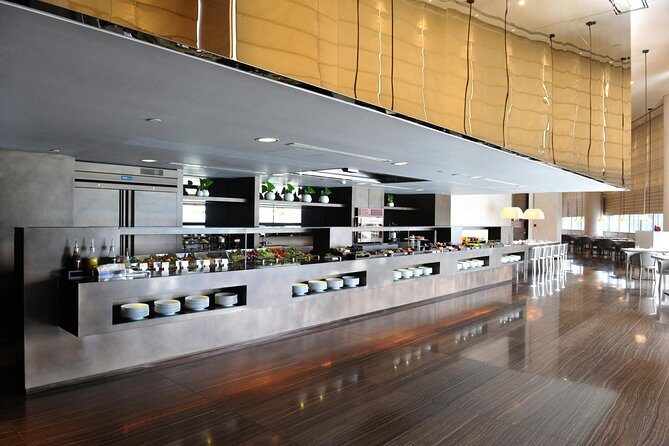 Dining Experience at Armani Hotel Burj Khalifa Dubai - Drinks, dress code, and small details that change the vibe