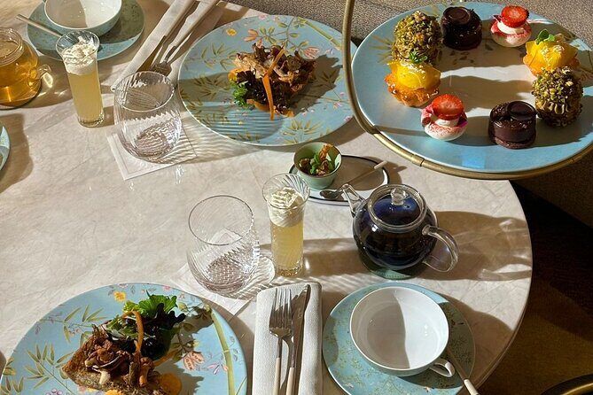 Dining Experience at iconic Emirates Palace Abu Dhabi - Vendôme Restaurant buffet: the meal option where value can swing