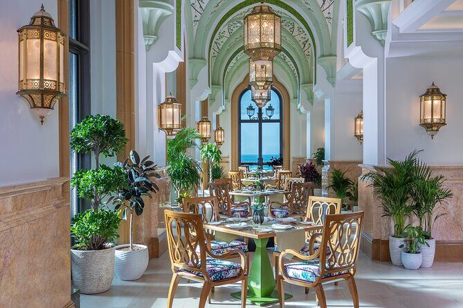 Dining Experience at iconic Emirates Palace Abu Dhabi - Getting the timing right: how long you’ll actually need