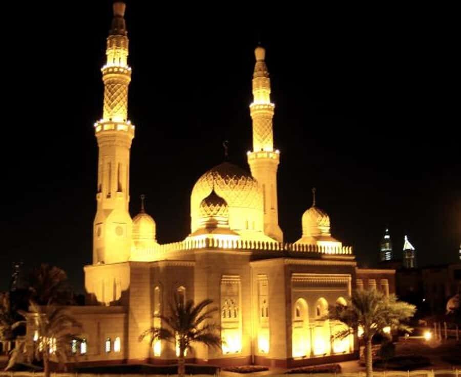 Discover Abu Dhabi: A Full-Day Tour with Lunch - Corniche drive and Heritage Village: where Abu Dhabi feels lived-in