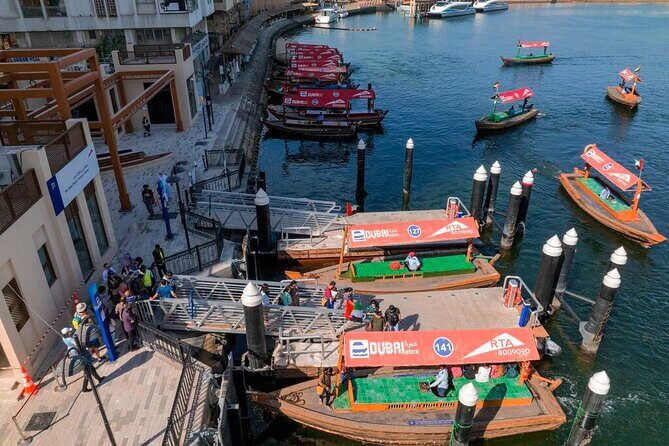 Discover Dubai Full Day Live Guide Tour - Pickup, morning start, and the early photo-stop rhythm