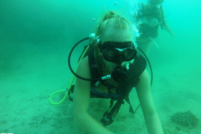 Discover Scuba Diving in Fujirah Dibba - The boat ride to Dibba Rock: your calm moment before the water