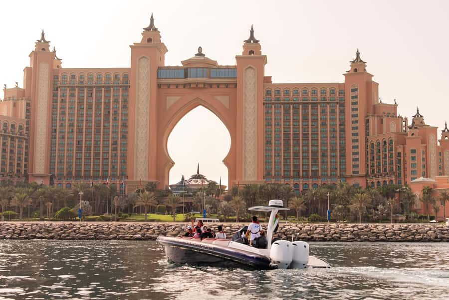 Dubai: 100-Min Speed Boat Tour, Atlantis & Burj Al Arab View - Atlantis on Palm Jumeirah: the moment the tour becomes memorable