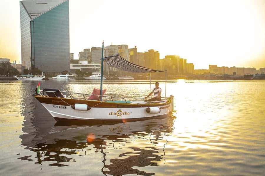 Dubai: 2hrs Historical Al Seef Creek Cruise - The Loop Route: Al Maktoum Bridge, Al Seef, and Al Shindagha