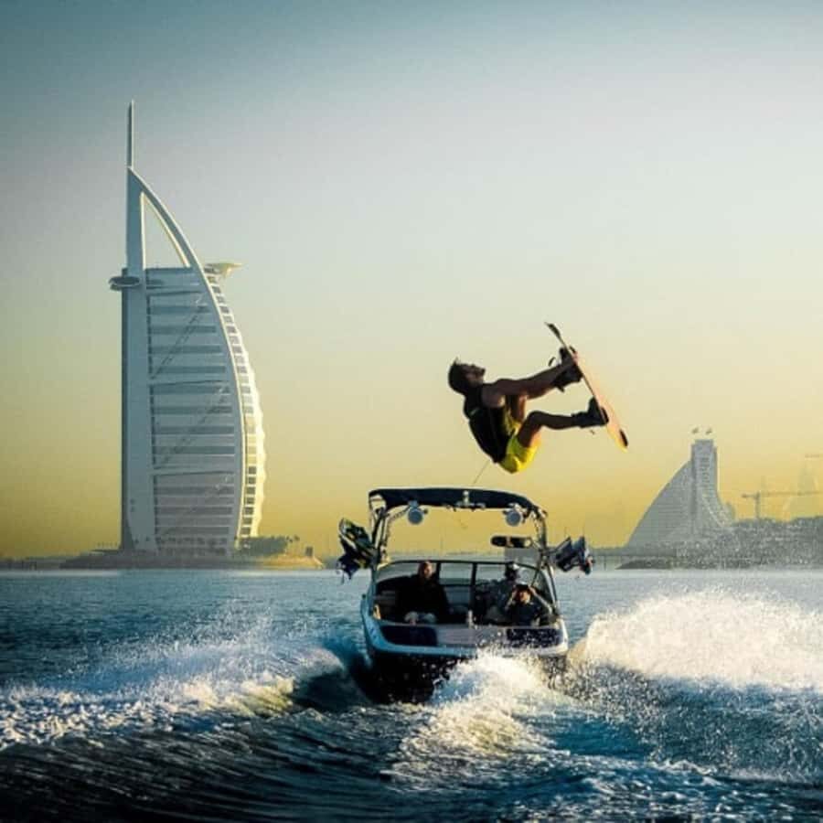 Dubai: 45Min Wakeboarding Experience - When to Go: Waves, Timing, and Learning Comfort