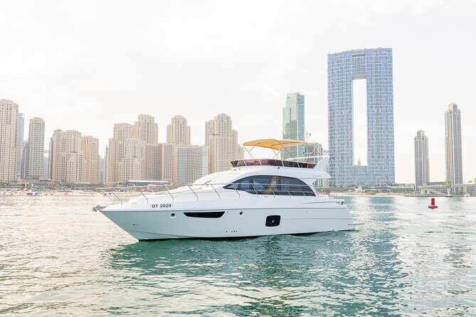 Dubai: 52ft Private Luxury Yacht For Rental - Why a Private 52ft Yacht in Dubai Actually Makes Sense