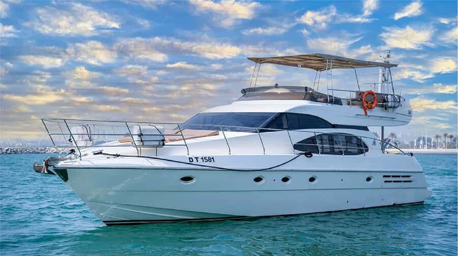 Dubai: 58-Feet Yacht Sea Trip - Jumeirah Beach Residence: Beach Views With Real City Energy
