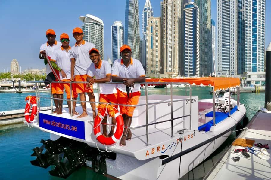 Dubai: Abra Boat Tour in Atlantis, Palm, Ain Dubai & Marina - Value and price: why $40 for 2 hours can work