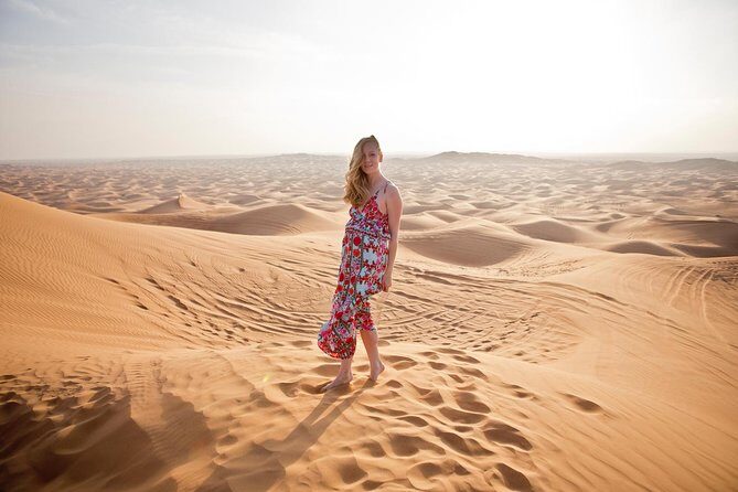 Dubai afternoon Desert Safari - Henna Designing at Camp: Quick, Fun, and Easy