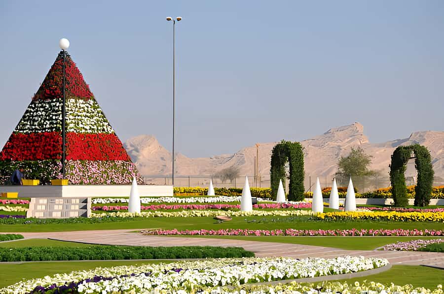 Dubai: Al Ain Garden City with Conservation Zoo - Jebel Hafeet road trip and the hot springs reset