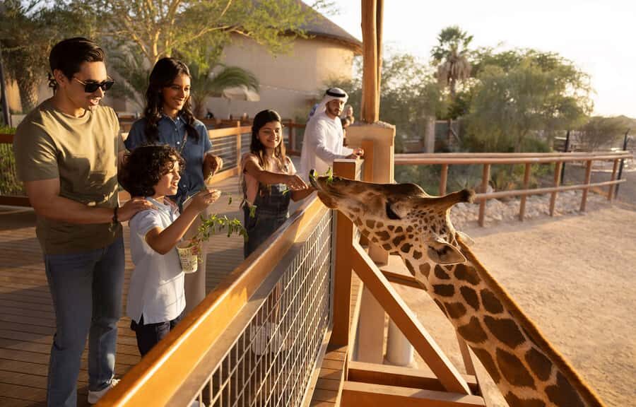 Dubai: Al Ain Garden City with Conservation Zoo - Guides and timing: how to make the day feel smooth