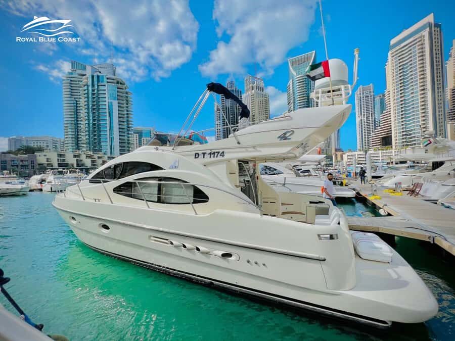 Dubai: Azimut 42 Feet Private Luxury Yacht Cruise - Key things to know before you go