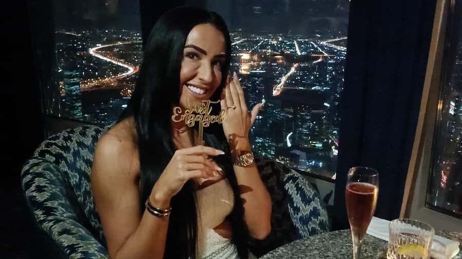 Dubai: Burj Khalifa Sunset Engagement with Porsche Pickup - Key highlights to know before you go