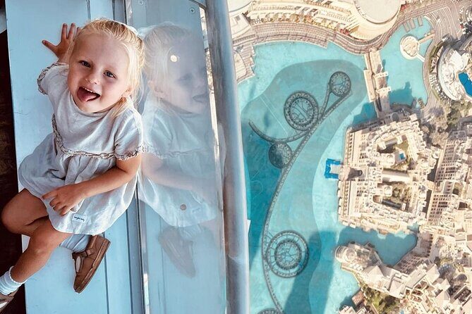 Dubai Burj Khalifa Tickets at the top (Level 124th + 125th) - Dubai Fountain moment: the show with synchronized music