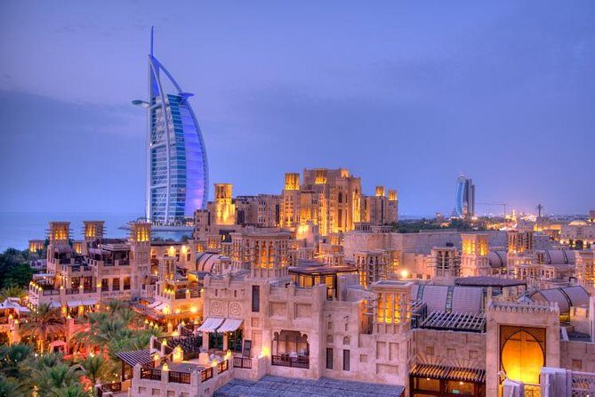 Dubai by Night - Who this Dubai by Night tour fits best