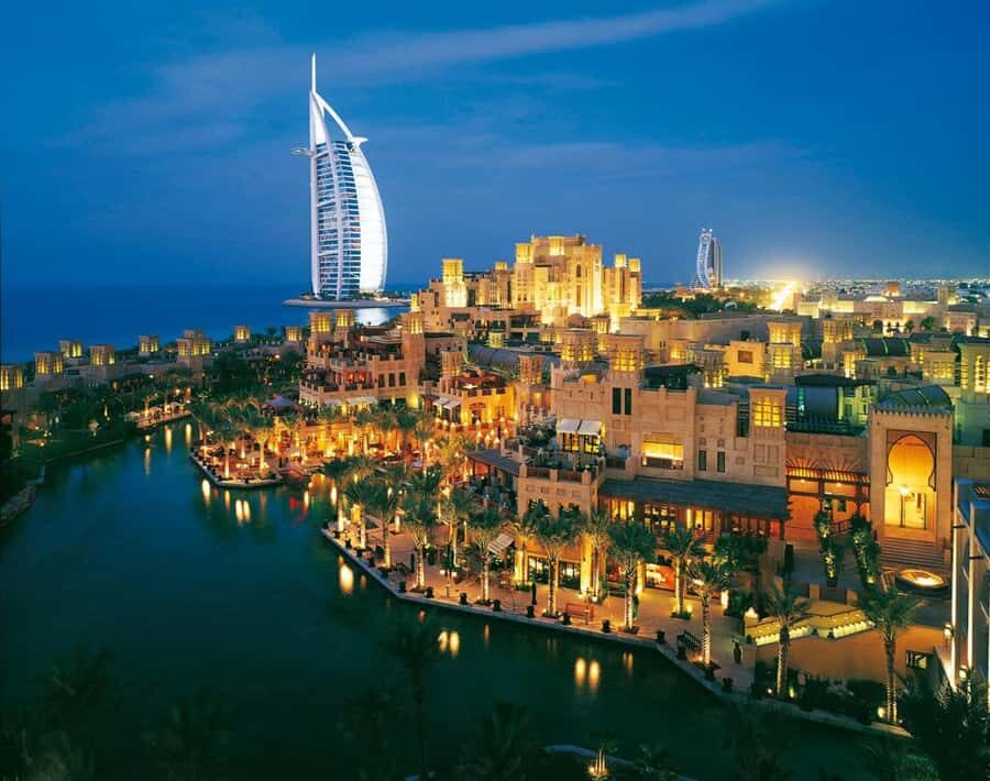 Dubai by Night City Tour with Fountain Show - Pickup to Souk Madinat Jumeirah: old-market atmosphere after dark