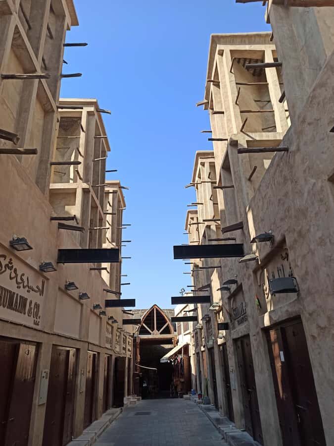 Dubai: City Highlights Tour with Blue Mosque & Street Food - Price and value: what $46 really covers in a tight half day