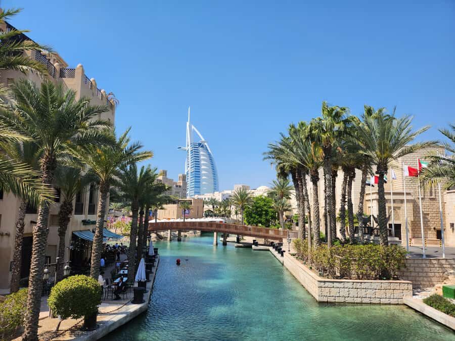 Dubai: City Highlights Tour with Blue Mosque & Street Food - Two Dubais in one half day: Jumeirah, Downtown, and Old Creek