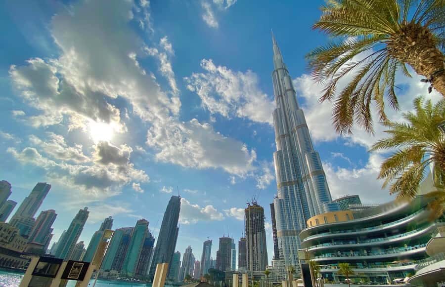 Dubai: City Highlights Tour with Blue Mosque & Street Food - Gold and Spice Souks: where shopping is fun if you go in with a plan