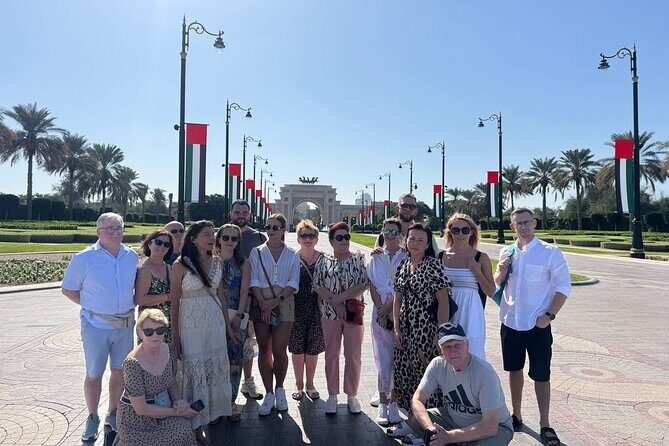 Dubai City Sightseeing Tour-Private Experience (Half Day Tour) - Al Qasr Hotel Gold-Plated Horses: A Fun Drive-By Detail