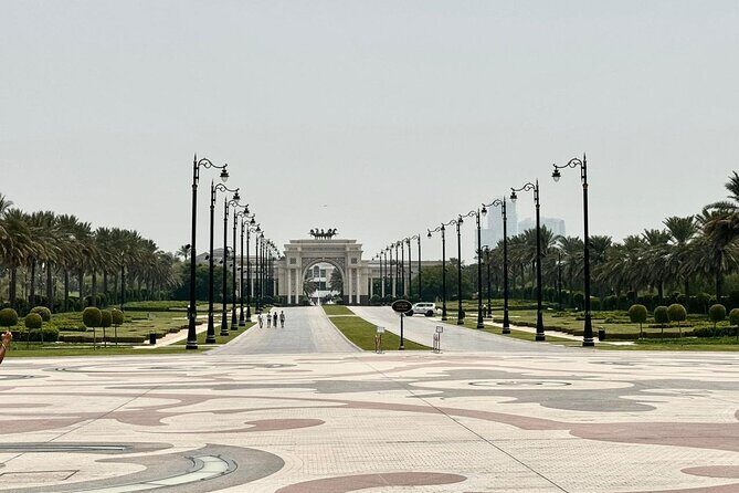 Dubai City Sightseeing Tour-Private Experience (Half Day Tour) - The Final Photo Stop: Zabeel Palace