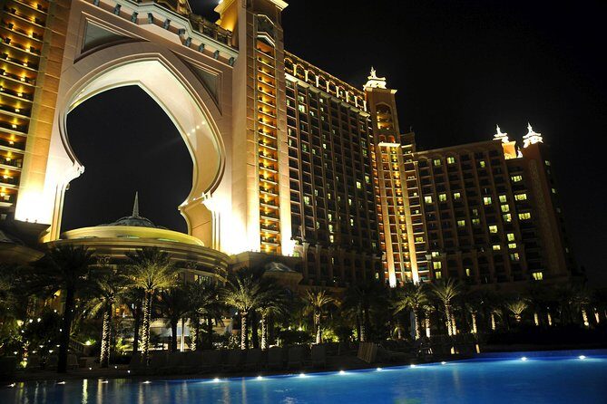 Dubai City Tour By Night With Burj Khalifa Ticket - Dubai Mall and the aquarium stop: choose your priorities