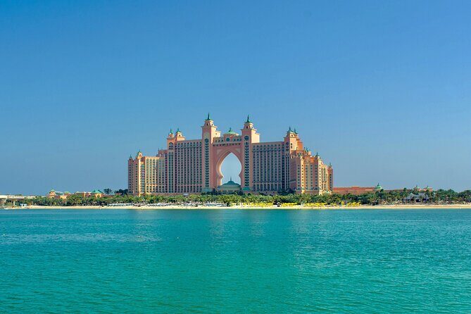 Dubai City Tour in Private Luxury Car - Getting your bearings at Al Fahidi Fort and Dubai Museum