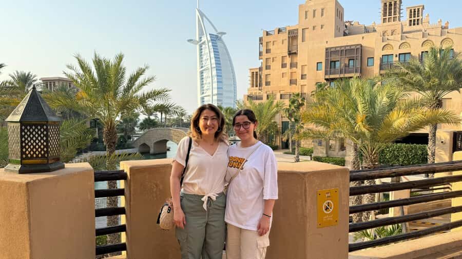 Dubai: City Tour with Burj Khalifa and Underwater Zoo Ticket - Dubai Aquarium and Underwater Zoo: the climate-safe wow factor