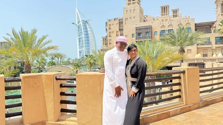 Dubai: City Tour with Burj Khalifa and Underwater Zoo Ticket - Burj Khalifa: fastest elevator, observation decks, and how to avoid disappointment
