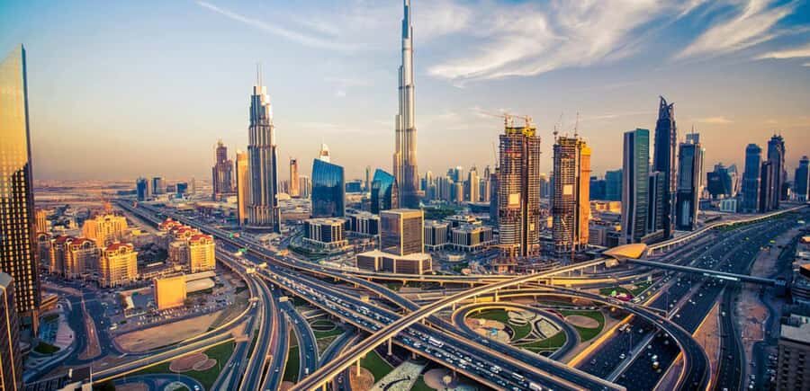 Dubai: City Tour with Professional Guide in Luxury Car - Spice Souk and Gold Souk: Smell, Sparkle, and Fast Shopping Stops