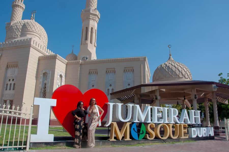 Dubai: Complete Day Tour with Optional Lunch - Jumeirah to the mosque: quick stops with real local rules