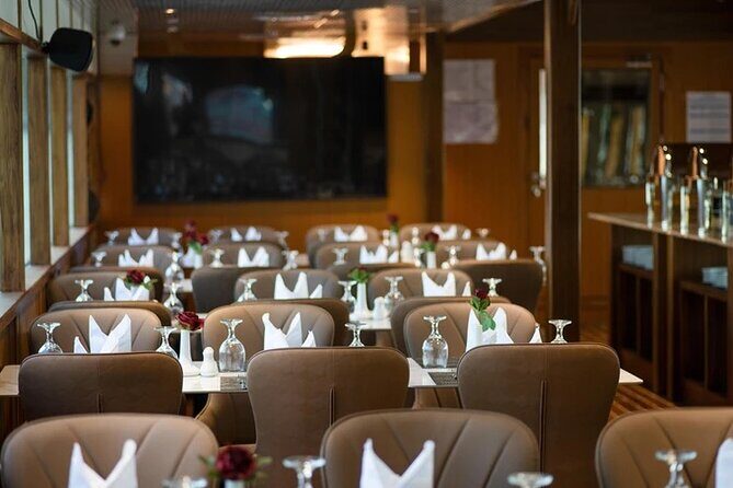 Dubai Creek Cruise Luxury Yacht with BBQ Dinner Al Seef - Who This Cruise Is Best For (and Who Should Skip It)