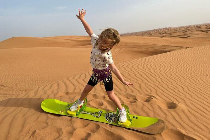 Dubai: Desert Safari 4x4 Dune with Camel Riding and Sandboarding - BBQ buffet dinner: what’s included, what to watch for