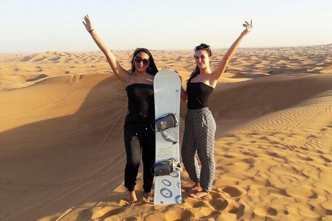 Dubai Desert Safari and Buffet Dinner with PRIVATE Transfer - BBQ Buffet Dinner Under the Stars: How the Meal Feels