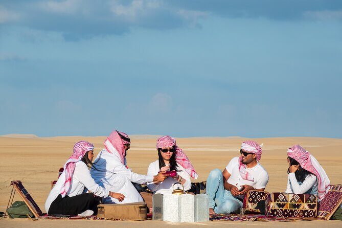 Dubai | Desert Safari & Arabian Keshta Picnic - What to wear and bring for comfort in both sand and evening