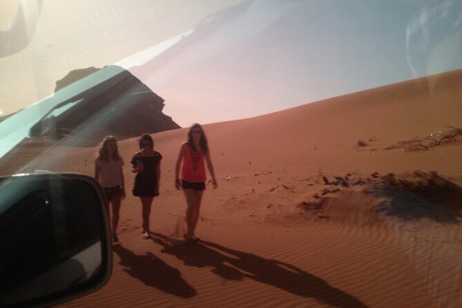 Dubai Desert Safari-BBQ Dinner, Belly Dance, Fire show - Sheesha corner: part relaxation, part cultural pause