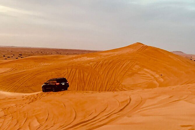 Dubai Desert Safari Tour 4x4 with Locals BBQ and Shows - Cultural Shows (Including a Fire Moment) and the Evening Rhythm