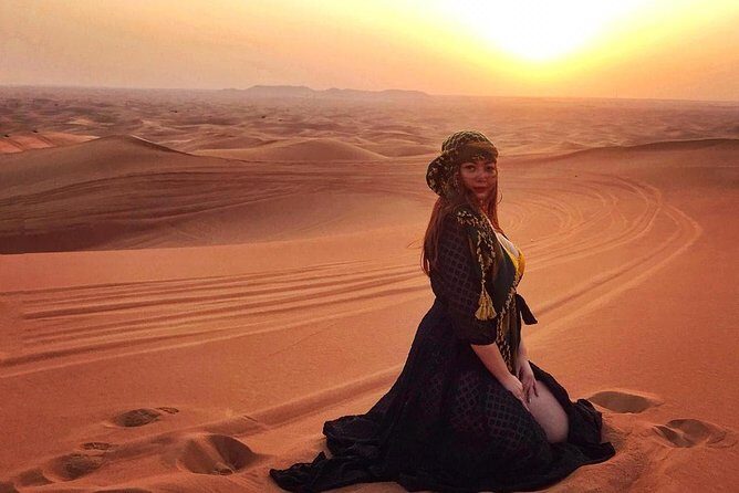Dubai Desert Safari with Dune Bashing , Dinner Buffet & Entertainments - BBQ Buffet Dinner Under the Stars (With Unlimited Drinks)