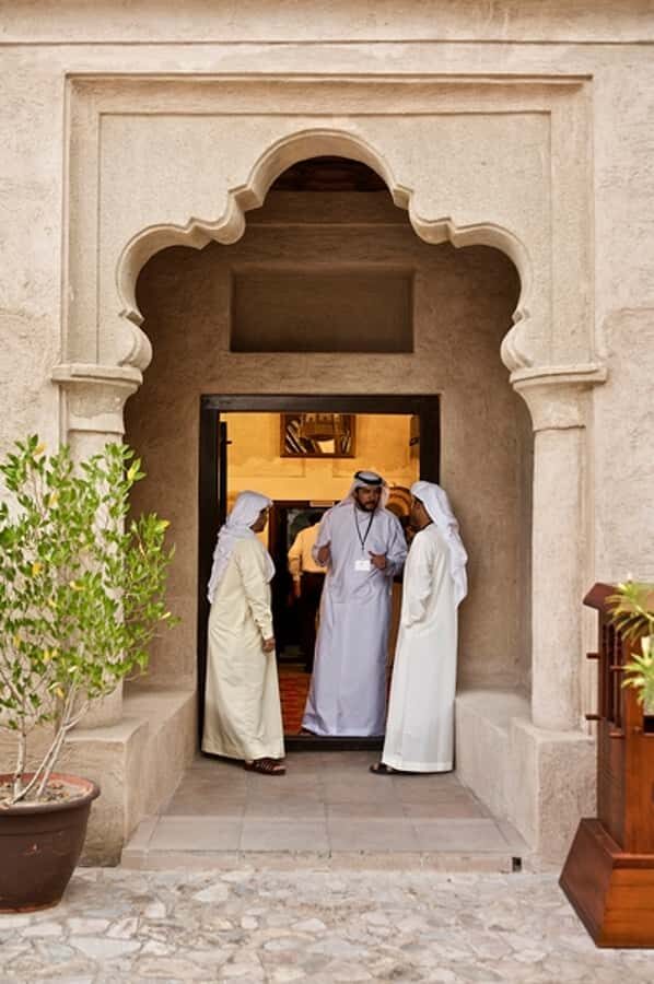 Dubai: Dinner at Sheikh Mohammed Cultural Center - Finding the Sheikh Mohammed Centre: Bur Dubai meet point