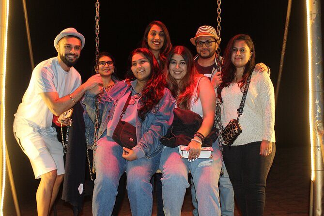 Dubai Evening Desert Safari - Private - Sheesha, henna, and sand boarding: choose your comfort level