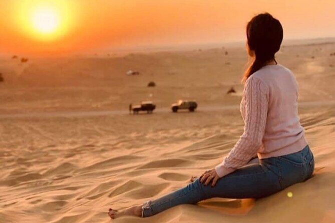 Dubai Evening Desert Safari with BBQ & Live Entertainment - The 35–40 Minute 4x4 Dune Bashing Run