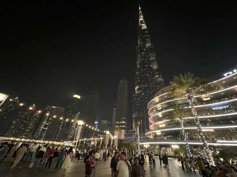 Dubai: Evening Tour and Burj Khalifa Entrance Ticket - Madinat Jumeirah: Canals, Souk-Style Browsing, and Night Air