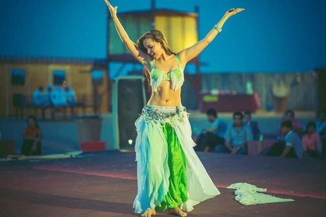 Dubai Evening4x4Desert Safari,BBQ Dinner,4 LiveShows,Camelride - The live show lineup: belly dance, Tanoura, fire, and Al Ayyala